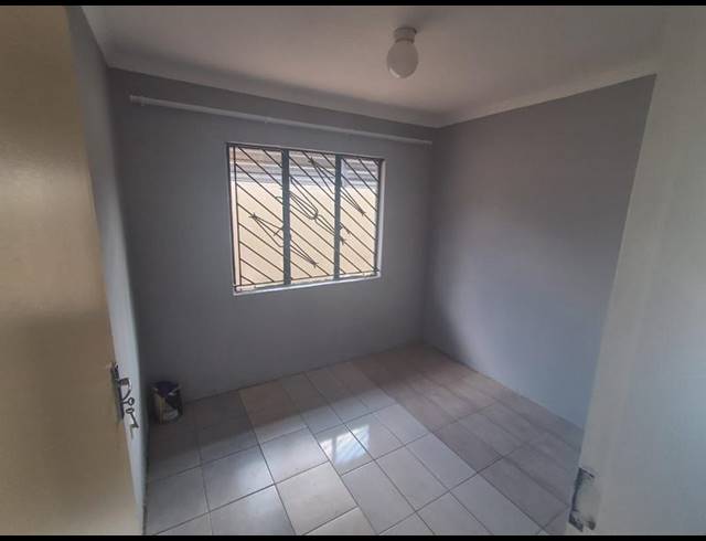 3 BEDROOM HOUSE FOR SALE IN PROTEA GLEN